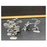 (5) Metal soldiers