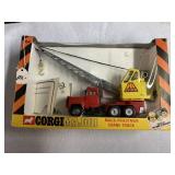 Corgi Major (Mack -Priestman Crane Truck