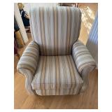 Nice Push Back Recliner Chair