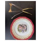 Limoges Porcelaine Plate 'La Reine' France
