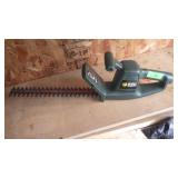 BLACK & DECKER CORDED HEDGE TRIMMER- TURNS ON