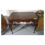 VINTAGE ENTRYWAY TABLE 44 x 31
