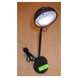 ADJUSTABLE DESK LAMP