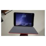 APPLE IPAD MINI  9" - TURNS ON - NO CHARGING CORD