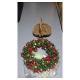 DECORATED & LIGHTED 27" CHRISTMAS WREATH (WORKS)>>