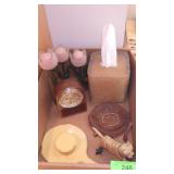VINTAGE IVORY PY-RA-LIN HAND MIRROR & DRESSER BOX>