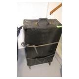 VINTAGE ROLLING TRUNK 20 x 10 x 36