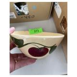 VTG WATT POTTERY APPLE BOWL *MINOR CHIPS- SEE PICS
