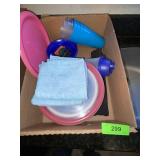 CAMPING SUPPLIES- PLASTIC PLATES & BOWLS, LIDDED>>