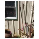 VINTAGE STILTS