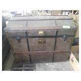 VINTAGE DOME TOP TRUNK 27 x 18 x 22