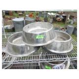 3 STAINLESS STEEL PET BOWLS (2 NOT HEATED)