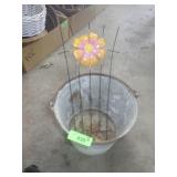 VINTAGE BUCKET, WIRE TRELLIS (19")
