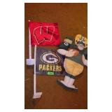 WISCONSIN BADGERS & PACKERS CAR WINDOW FLAGS>>>