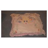 KING? BEDSKIRT, ASST PILLOW SHAMS, CHENILLE>>