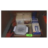 VTG MCCALLS RECIPE BOX W/ CARDS, KITCHENAID>>