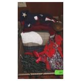 PATRIOTIC CHRISTMAS TREE SKIRT, QUILTED DECOR,>>
