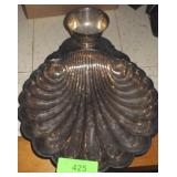 VTG SILVERPLATE CLAMSHELL SERVING TRAY W/ DIP CUP