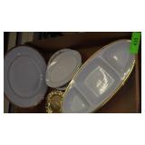 3 ST NICHOLAS SQUARE DIVIDED DISHES & PLATE,>>