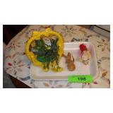VTG ROSBRO PLASTIC EASTER BASKET, CHENILLE>>