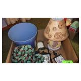 CHICKEN LAMP, TRIVETS, HOT PADS, & METAL>>>
