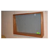 DISPLAY CASE 30.5" X 6" X 20"
