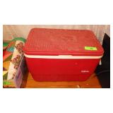 IGLOO COOLER (NEEDS CLEANED)
