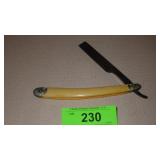 VTG STRUTZ & CLOTTU STRAIGHT RAZOR