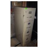 METAL FILE CABINET *GREAT FOR TOOLS IN GARAGE!)