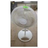 LASKO FAN (TURNS ON - NEEDS CLEANED)