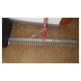36" LANDSCAPING RAKE