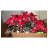 4 POINSETTIA ARRANGEMENTS, SMALL WREATH