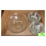VINTAGE HAZEL ATLAS SALAD BOWL SET