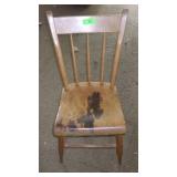 PRIMITIVE WOOD CHAIR