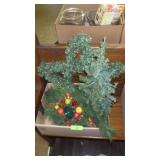 CHRISTMAS TREE, CENTERPIECE, LIGHTED STAR>>>