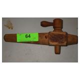 VTG WOODEN BARREL TAPPER (REDLICH