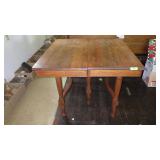VTG OAK TABLE 44" X 44" **BRING HELP**
