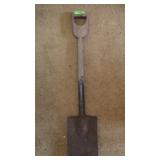 VINTAGE SHOVEL