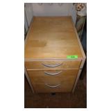 WOODEN FILE CABINET 17 x 26 x 23