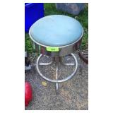 VINTAGE REVOLVING INSUSTRIAL STOOL