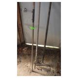 WEED PULLE, RAKE, GARDEN WEEDER