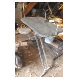 FOLDING SHOOTING STAND