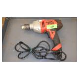 BLACK & DECKER DRILL (TURNS ON)