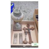 VTG CRUCIFIX, DOOR KNOB & PLATES, OIL LAMP BASE