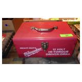 MILWAUKEE HI-TORQUE DRIVER / DRILL - TURNS ON