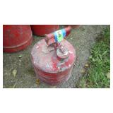 VINTAGE METAL GAS CAN (1 1/2 GALLON?)