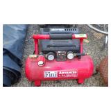 FINI 2 GAL COMPRESSOR (UNTESTED)