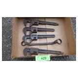 VINTAGE FORD SCRIPT PIPE WRENCHES & OPEN END BOX>>