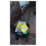 SCOTTS MINI TURF BUILDER SPREADER, 1/2 ? BAG>>>>