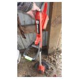 BLACK & DECKER B.O. WEED EATER W/ 2 BATTERIES &>>